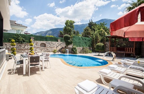 Oludeniz Villa | Ideal 3-Bedroom Villa in Ölüdeniz Ovacık with Pool