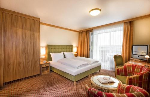 Bad Hofgastein Hotel | Relaxing Retreat at Österreichischer Hof with Spa Access