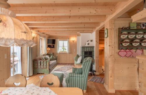 Sautens Ski Chalet | Experience Ötztal Chalet: 4-Star Retreat with Oceanfront Spa