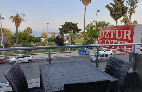 Ayas Mahallesi Hotel | Oceanview Retreat at ÖZTUR OTEL YUMURTALIK, Pet Friendly