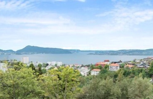 Bergenhus Apartment | Øyjorden Apartment: Guest Rated 9.8 with Family-Friendly Perks