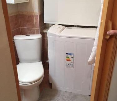 Brno-stred Apartment | Cozy Stay Near City Center with Pet & Child-Friendly Amenities