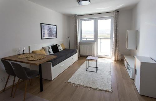 Poprad Apartment | Cozy Apartment with Breathtaking Tatry Views