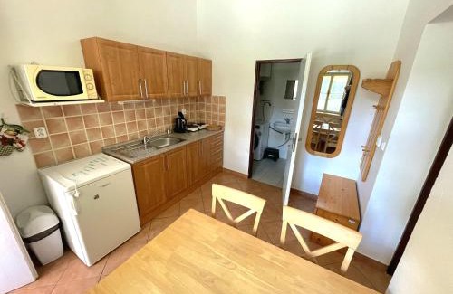 Clunek Apartment | Top-Rated Úzkokolejky Apartments in Kunžak - Family Friendly