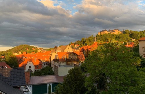 Blankenburg Apartment | Elevated Comfort at Über den Dächern - Guest Rated 9.5/10
