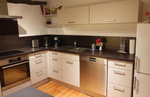 Lauda Apartment | Historic Badhaus: Family-Friendly Stay with High Ratings