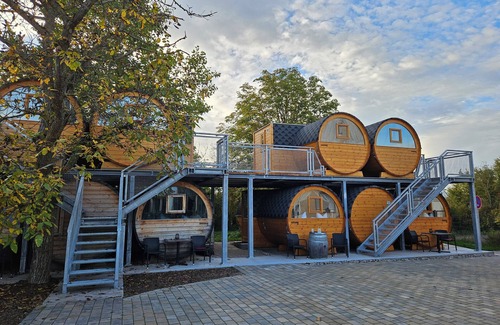 Volkach Apartment | Unique Stay in a Wine Barrel with Ocean View & Spa