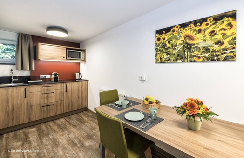 Nordwestliche Außenstadt Hotel | Experience Comfort at Übernachten in der Tenne