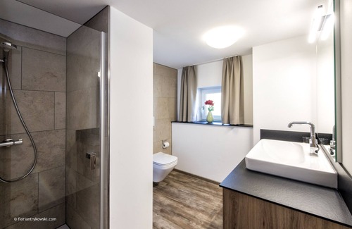 Nordwestliche Außenstadt Hotel | Experience Comfort at Übernachten in der Tenne