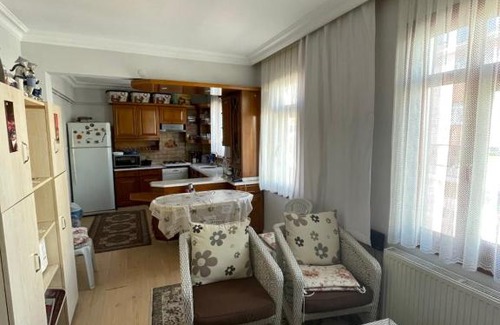 Uskudar Apartment | Convenient Family Retreat Near Üsküdar Metro & Marmaray