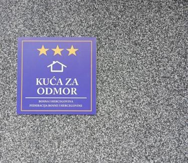 Jajce House | Ćato s cottage