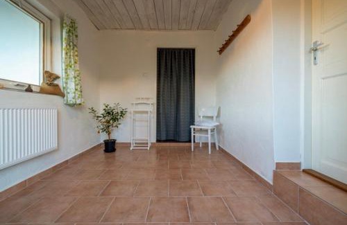 Cejkovice House | Family-Friendly Stay at Čejkovický domek with High Ratings