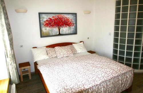 Koberovy Apartment | Pet Friendly Village Apartment in Private Setting, 9.7 Rating