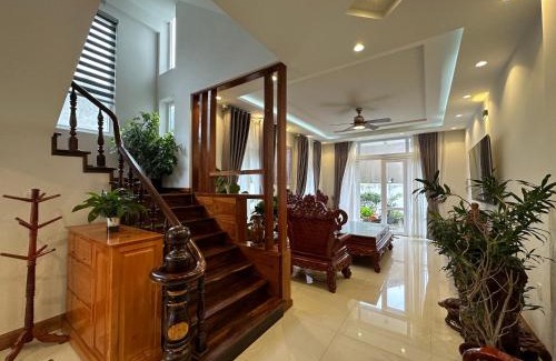 Da Lat Villa | Discover Đà Lạt Villa 84 on Hồ Xuân Hương Lake