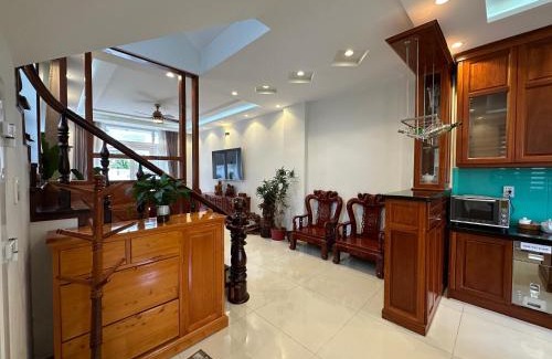 Da Lat Villa | Discover Đà Lạt Villa 84 on Hồ Xuân Hương Lake
