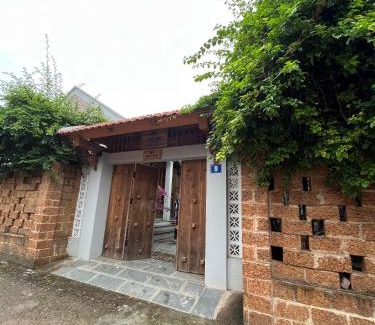 Son Tay House | Experience Đường Lâm Village: Guest Rated 10/10 with Breakfast