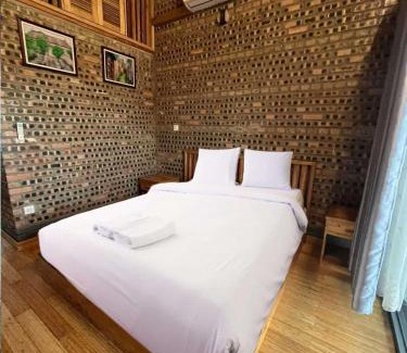 Son Tay House | Experience Đường Lâm Village: Guest Rated 10/10 with Breakfast