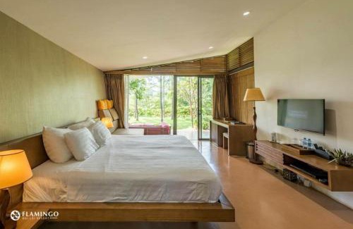 Ngoc Quang Villa | Experience Flamingo Đại Lải Resort with Lake Views & Spa