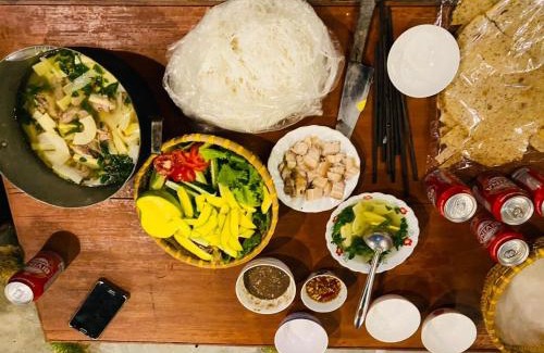 Dong Hoa Cabin | Tranquil Đất Phú Homestay: Oceanfront Bliss Awaits