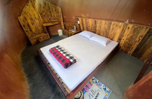 Tuy Duc Apartment | Comfort at Đắk G'lung Bungalow: Child-Friendly & Breakfast Included