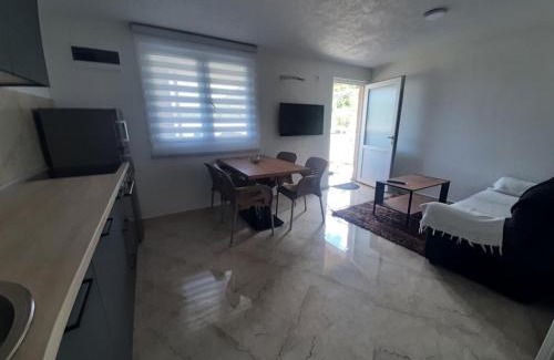 Prijevor Apartment | Family-Friendly Stay at Đuričić Apartmani - Rated 9/10