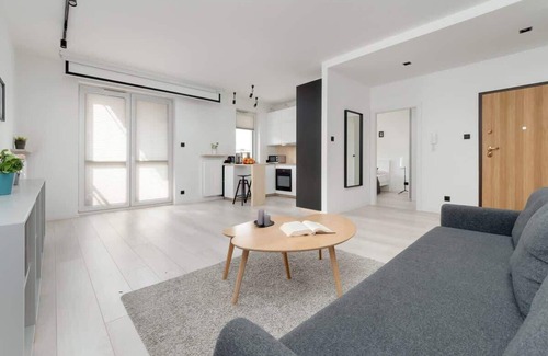 Lodz Apartment | Modern 1-Bedroom Retreat with Balcony & Pet-Friendly Perks