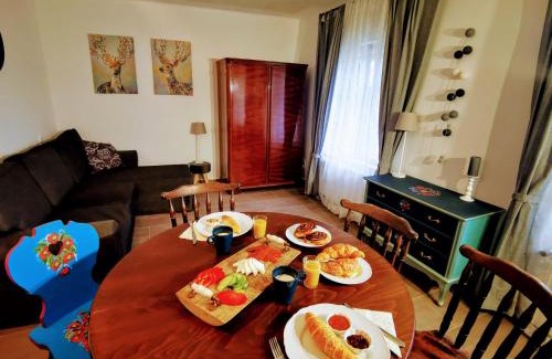 Hegyhatszentjakab Apartment | Discover Őrség Kincse Udvarház: Pet-Friendly Comfort