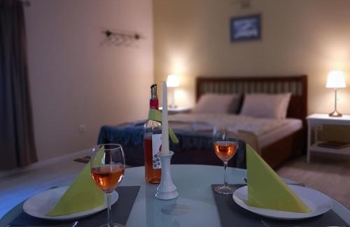 Viszak Apartment | Pet-Friendly Őrségi Katicás Vendégház with Ocean Views