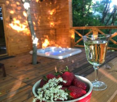 Zalaujlak House | Delightful Őzlak Lombház: Guest Rated 9.8 with Hot Tub
