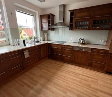 Trebic Villa | Family-Friendly Řadová Vila v Třebíči - 4-Star Excellence