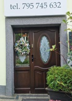 Mikolajki House | Relax at Śpij-tu: Your Lakeside Retreat with Ocean Views