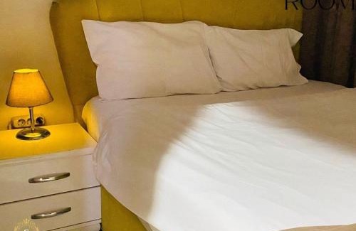 Buca Apartment | Discover Comfort at ŞİRİNYER APART OTEL - Pet Friendly Stay