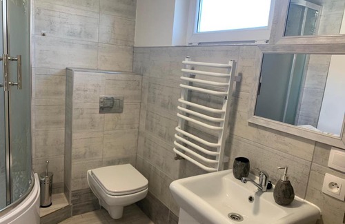Stvrtok na Ostrove Apartment | Discover Šípková: Pet-Friendly Retreat with Pool Access