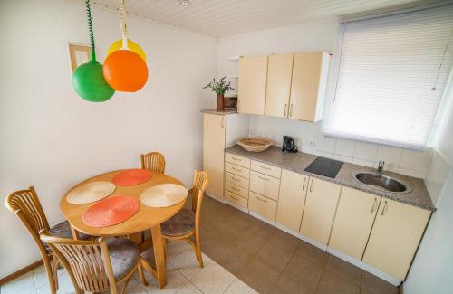 Neringa Apartment | Family-Friendly Getaway at Šalia Marių Near the Lake