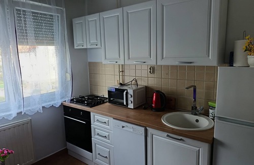 Vukovar Apartment | Šarmantan apartman Melii Vukovar u mirnom naselju nedaleko Vodotornja