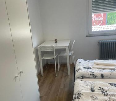 Postojna Apartment | Škorenjček Studio