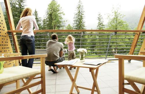 Gozd Martuljek Hotel | Discover the Špik Alpine Resort: 4-Star Retreat with Pool