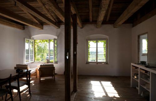 Zarnowiec House | Exceptional Gorzelnia w Żarnowcu: Pet & Child Friendly Stay