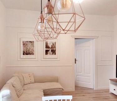 Znin Apartment | Explore Family-Friendly Stays at Żnin City Hotel