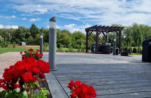 Sniuraiciai House | Experience Relaxation at Žaliūkių pirtis with Hot Tub Access