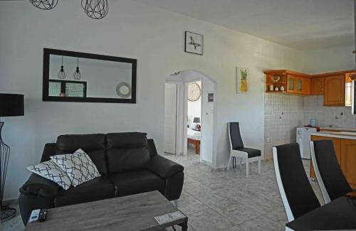 Eretria Apartment | Cozy Apartment for 4 with Scenic Views and Family Amenities