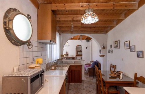 Panormos House | Discover Anemelo Beach House: Family-Friendly Retreat