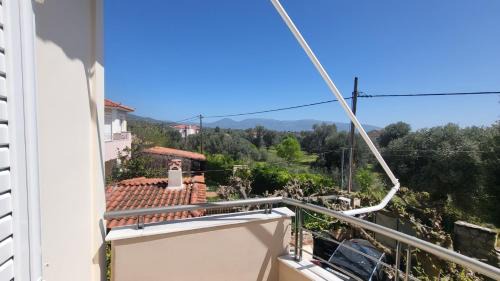Eretria Villa | Discover Βίλα Χαρά: Family & Pet-Friendly Retreat