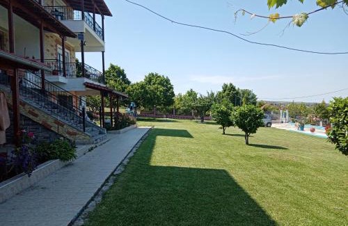 Anatolikos Olimpos Apartment | Family-Friendly Retreat at the Foot of Mount Olympus