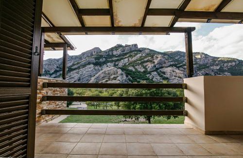 Kalavrita Hotel | Experience ΕΣΠΕΡΙΔΕΣ: Pet & Child Friendly Getaway