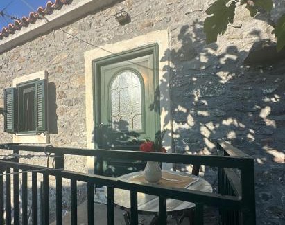Eresos Apartment | Relax at Εresos Relax & Rest House - Guest Rated 10/10