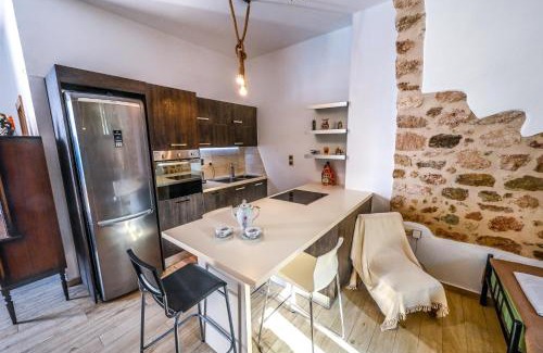 Papadhianika Apartment | Discover Kamara Finiki Village - Family-Friendly Getaway