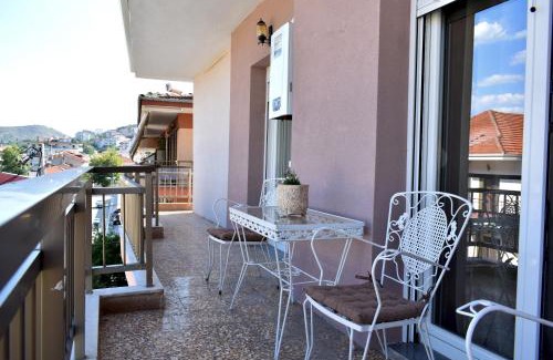 Kastoria Apartment | Central and Welcoming Apartment with Top Guest Ratings