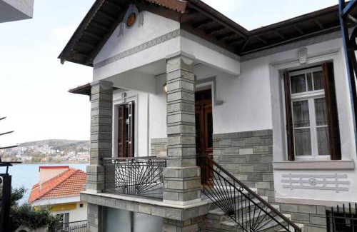 Kastoria House | Elegant Neo-Classical Hotel in City Center - Guest Rated 10/10