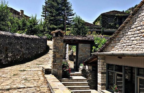 Papigo House | Top-Rated Konaki Hotel with Hot Tub and Family Amenities